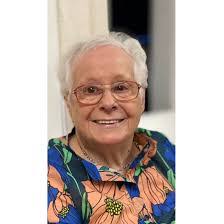 Eileen Mace's Instagram, Twitter & Facebook