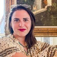 Elizabeth Cortese's Instagram, Twitter & Facebook