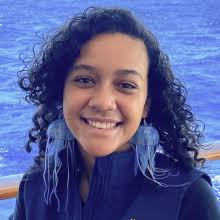 Tori Hunt's Instagram, Twitter & Facebook