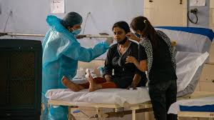 Was wir bisher darüber wissen. Corona In Indien Gefahrliche Pilz Infektion Mukormykose Hauft Sich Bei Covid Patienten
