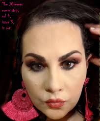 Just had one of those "I feel like I've seen this before" moments. Pulled  out the pulp image to compare. Inspiration? Coincidence? HUNT: Beyond the  Frozen Fire 2010 by Gabriel Hunt. Cover