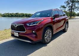 The toyota highlander hybrid is an suv. 2020 Toyota Highlander Hybrid Platinum Awd Carprousa