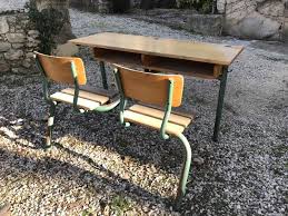 Un grand nombre de bureau d'occassion en vente en ce moment par les collectivités et entreprises. Scolaire Bureau Ecolier Ancien Avec Encrier Double Places Cctm99 Webencheres Com
