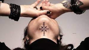 20 Under The Chin Tattoos You Didn T Know You Needed To Boost Your Confidence Design Wrist Tattoos For Guys Neck Tattoo Tattoos