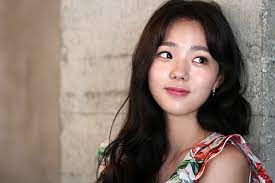 Chae soo bin he came back to where stars land where stars land ep 32. Rookie Actress On Her Rapid Rise A Meeting On The Street Launched Chae Soo Bin S Career