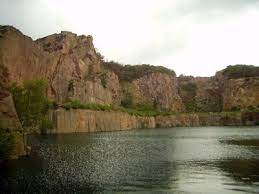 Mit seinen kleinen schwesterinseln, den erbseninseln rund um christiansø, bildet bornholm den östlichsten ausläufer dänemarks. Hammersee Opalsee U Steinbruch Auf Bornholm