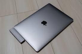 新型macbook air 2018 でも使えるsatechiのusb cハブが素敵 ハブ 新型 pcデスク