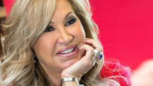 Her birthday, what she did before fame, her family life, fun trivia facts, popularity most well known as the second child of businessman robert geiss and reality star carmen geiss. Davina Shania Geiss In Der Corona Krise Haben Sich Die Schwestern Wiedergefunden Bunte De