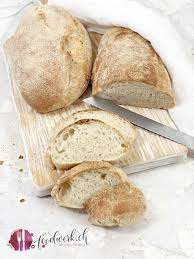 Ciabatta Der Italienische Brot Klassiker Food Blog Schweiz Foodwerk Ch Rezept In 2021 Italienisches Brot Ciabatta Lebensmittel Essen