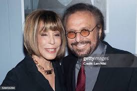 241 Stephen Weil Stock Photos, High-Res Pictures, and Images