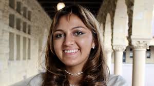 Bella Raja's Instagram, Twitter & Facebook