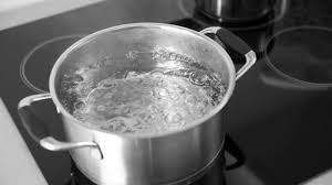 Perpindahan panas (kalor) itu terdapat 3, yakni dengan secara konduksi, konveksi dan radiasi, dibawah ini merupakan penjelasan beserta dengan contohnya, antara lain ialah sebagai berikut Kunci Jawaban Tema 6 Kelas 5 Halaman 75 76 77 69 70 71 72 Perpindahan Kalor Di Sekitar Kita Halaman All Tribun Pontianak