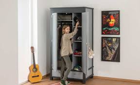 Derweil, nachdem dieses diese große menge fuer den gegenständen dicht. Kleiderschrank Selber Bauen Selbst De