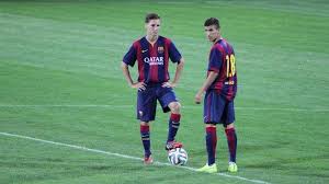 A magyar atlétika első világbajnoka csütörtökön sajtótájékoztatón jelentette be, hogy februárra várják férjével, tajti zsolttal első gyermeküket, egy kislányt. Messivel Fotozkodott Tajti Matyas 24 Hu