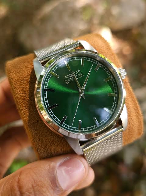 Reloj Invicta Elegante Esfera Verde Malla Milanesa