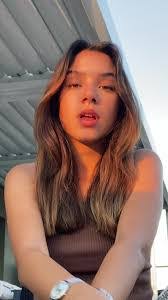 Sara Esposito's Instagram, Twitter & Facebook