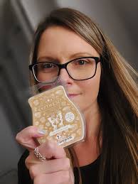 Cinnamon apple scented wax melts review