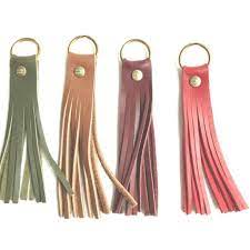 steek uw hand op als uw lederen schroothoop uit de hand loopt als hand leder handgefertigtes aus leder geschenke aus leder schlusselanhanger leder