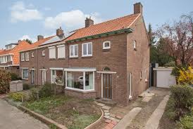 The domain momsextube.com may be for sale. Kopen Zonder Kijken Woning Van Alex En Pien Staat Te Koop Gaan Ze Nu Al Weg Foto Destentor Nl