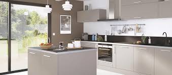 Il est plutôt convenable pour une cuisine d'au moins de 15 m2. Tendance Ilot Central Pourquoi On Aime Amenager Sa Cuisine Avec Ilot