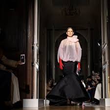 Stella Tennant British Supermodel And Fashion Nonconformist Has Died At 50 Cnn Style Early in her career, she appeared in photo spreads for harper's bazaar and the english.