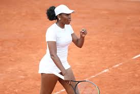 Serena williams will be seeking a record 24 grand slam titles at roland garros and the american has sported her new nike shoes, with a beautiful …. Venus Williams Shuts Down The Press With An Incredible Line After Naomi Osaka Pulls Out Of French Open Autoexposite