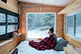 Cape horn winter rental is located in cape horn meadows approximately 16 miles northwest of stanley, idaho, situated in a stand of lodgepole pines at an elevation of 6,660 feet. The Cosiest Winter Cabins To Rent Near Toronto For An Enchanting Weekend Getaway
