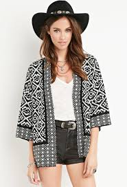 This bright vlojelry cropped cardigan sweater has the most adorable floral pattern! Floral Pattern Cardigan Clothing 2000145600