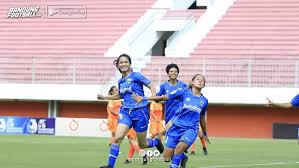 Bermain di sedangkan dua gol tim persija pertiwi dicetak oleh carla bio patinasarani (59′) dan. Merasa Dirugikan Wasit Saat Lawan Persija Ini Yang Dilakukan Persib Putri Bandungfootball Com