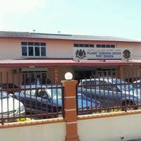 Untuk kes ulangan penyakit kronik (kencing manis, darah tinggi, asma dan seumpamanya) dan kes kesihatan ibu & anak, sila ikut temujanji klinik yang telah ditetapkan. Pejabat Kesihatan Port Dickson Government Building