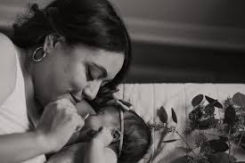 about me — Sarah Cecilia Photo