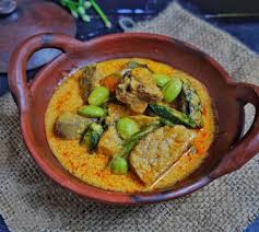 Masukkan air,santan,lalu bumbui dengan garam,gula,penyedap rasa secukupnya. 8 Resep Mangut Ikan Yang Lezat Pas Untuk Sajian Bergizi
