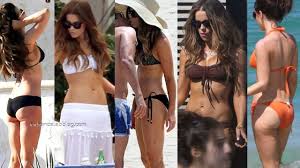 Actress kate beckinsale shut down critics of the fun snapshots she's shared on instagram over the last few days from a beach trip to mexico. Kate Beckinsale Hot Bikini Beach Candid Paparazzi Photos Indiancelebblog Com Navel Queens