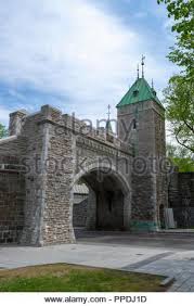 Porte Saint Louis Porte St Louis L Une Des Quatre Portes Qui Subsistent Dans Les Remparts De La Ville De Quebec Qui Entoure Old Quebec Quebec City St Louis
