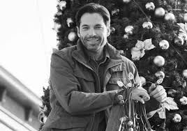 Linzey rozon biography this celebrity wife enjoys a reserved life away from the limelight, unlike her husband, who is a respected person in the world of show business. 10 Facts About Tim Rozon From Christmas Town On The Hallmark Channel Feeling The Vibe Magazine