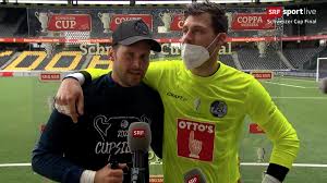 In seinen jahren für den fc sion wurde er zweimal schweizer meister und viermal pokalsieger. Marius Muller Nach Dem Cupsieg Mit Dem Fc Luzern Es Ging Vor Allem Um Schwegi Und Dave