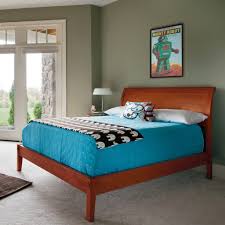 Low modern bed with footboard or not. Sleigh Bed Flat Footboard Thos Moser