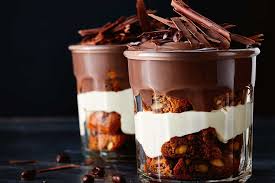 Add about a tablespoon of the mixture into each cup and press down firmly. 16 Desserts That Look Better In A Cup