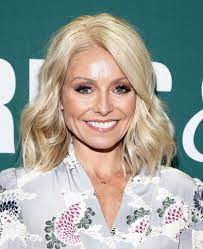 Is that you want to look cool and respectful or prefer to get a glamorous and hot appearance. 41 Best Hairstyles For Women Over 50 Youthful Hairstyles 2021