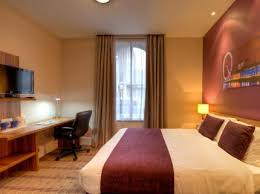 Premier inn london king's cross has 276 modern rooms that are fitted with all the necessities to ensure a comfortable stay. Comfort Inn Kings Cross