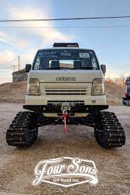 Check Out The Stance On This Custom Suzuki Carry Da63t Kei Mini Truck With Camso Tracks Mini Trucks Mini Trucks 4x4 Trucks