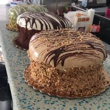 Calabria Food Official On Instagram Panettone Con Gelato Artigianale Morbidi E Gustosissimi Panettoni Artigianali Ripieni Del Nostr Food Desserts Sweet