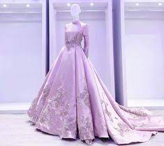 Baju pengantin kebaya modern warna pink youtube warna yang memiliki kesan dinamis dan dramatis ini sangat cocok dipadukan dengan warna abu abu pink atau merah muda koleksi baju pengantin koleksi baju pink purple. 180 Baju Nikah Ideas In 2021 Wedding Dresses Baju Nikah Nikah