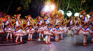 On the same day, but during the night, happens one of the highest points of the celebrations. Cancoes Cantigas E Marchas Populares A Historia Lisboa Secreta
