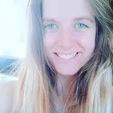 Transforming Depression Into Love: Musings Of A Madwoman: Dickson, Emily  Eunice: 9798397229029: Books