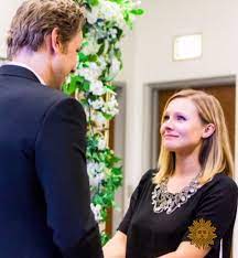 In an interview with cbs sunday morning, bell talked about her marriage to the former punk'd and parenthood star, and said even though they had a simple courthouse ceremony, the day she married dax was still one of the best days of her life. Kristen Bell And Dax Shepard S Wedding Photos Will Make You Die A Little Kristen Bell And Dax Kristen Bell Wedding Wedding Photo Sharing