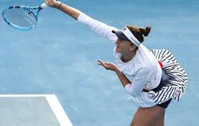 Prietenul irinei begu este răzvan stănescu, fiul regretatei doina stănescu, reputată jurnalistă de sport, specializată pe tenis. Irina Begu Trece De Rodina Se AlÄƒturÄƒ Soranei Cirstea In Sferturi La Budapesta Treizecizero