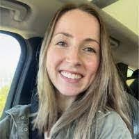 Karly Barr's Instagram, Twitter & Facebook