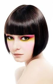 Ti piacciono i capelli corti e il taglio che preferisci in assoluto è l'intramontabile caschetto? Taglio Capelli A Caschetto 2013 Corto Medio Scalato E Asimmetrico