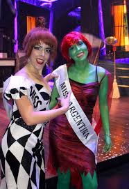 Miss argentina, also known as the receptionist, is a secondary character from the huge comedy/horror hit movie beetlejuice. Beetlejuice On Broadway On Twitter 1 3 Congratulations To Last Week S Beetlejuice Costume Contest Winners Mother Daughter Duo Sil And Agustina